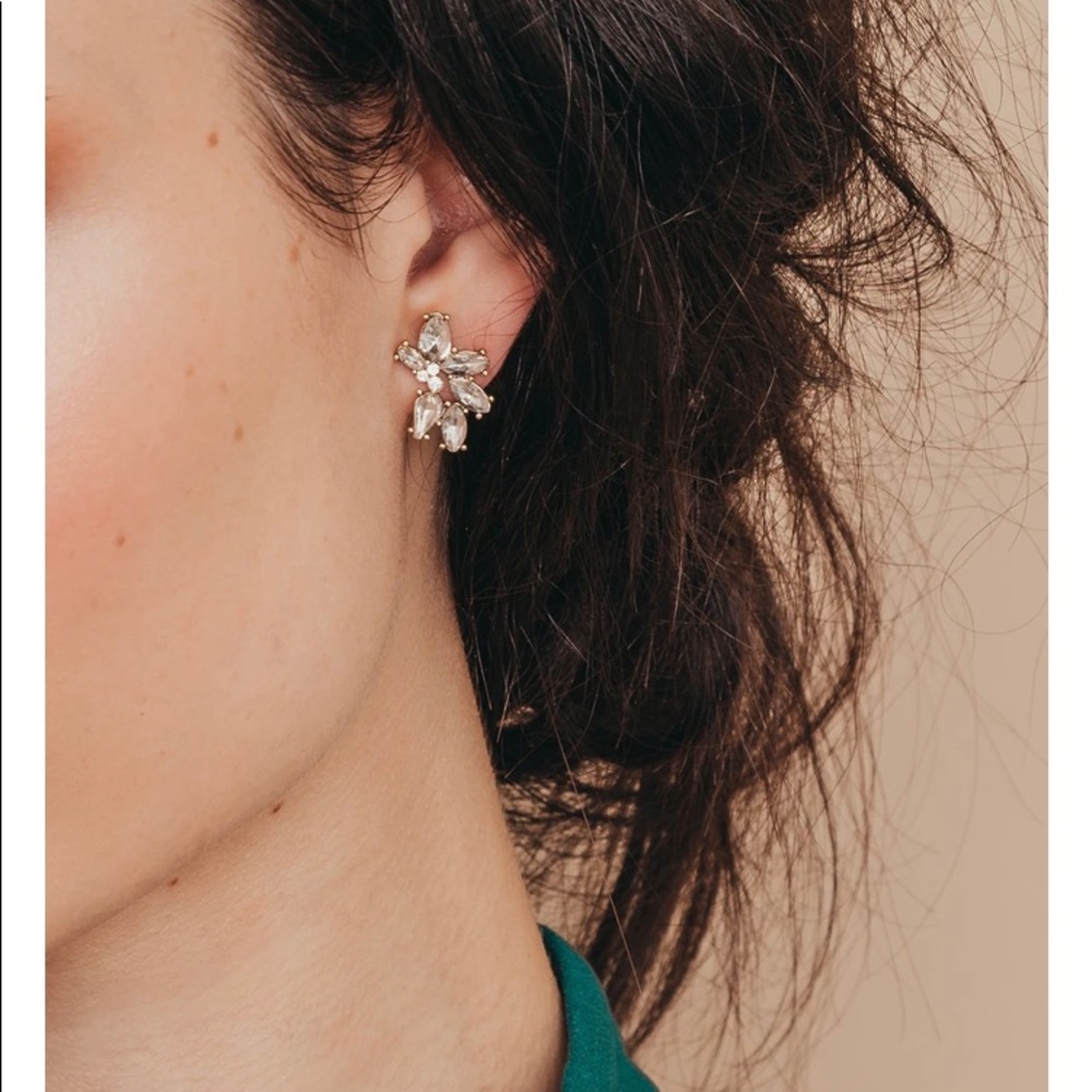 NWT Olive and Piper Harlow Earrings